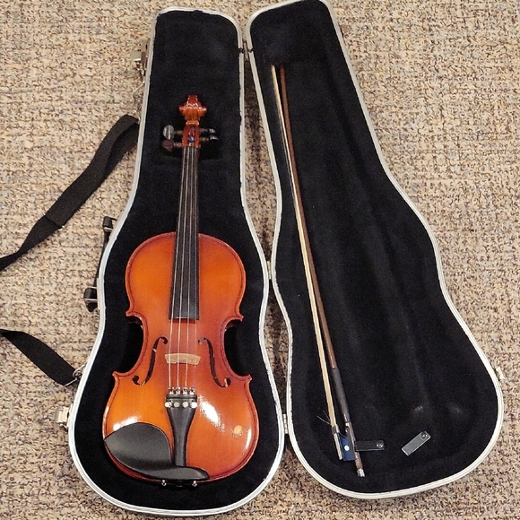 Stradivarius Reproduction Violin 3/4 - Picture 1 of 4
